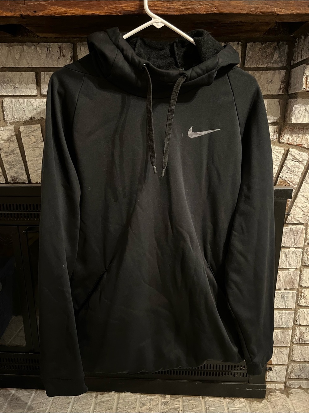 Nike Men’s Black Pullover Hoodie